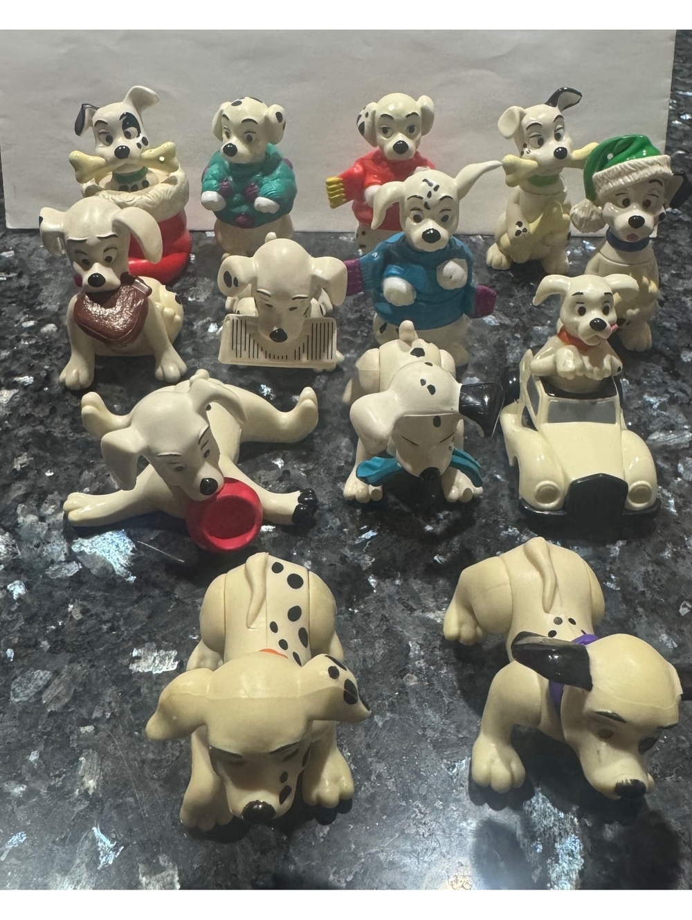 1996 McDonald's 101 Dalmatians Lot A 13 random toy figures